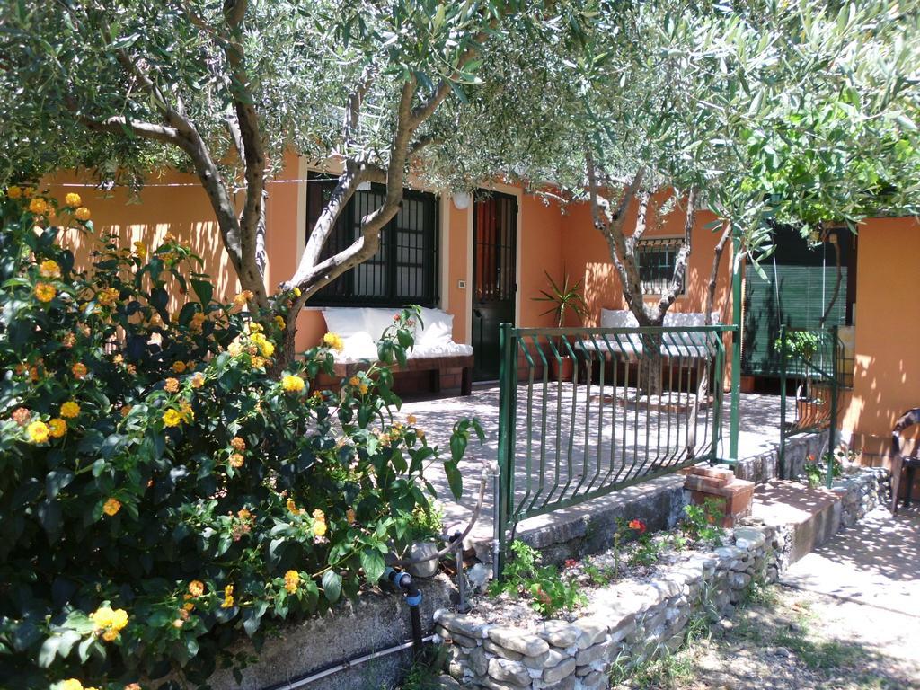 Il Vigneto "Cottage" Gaggi Kamer foto